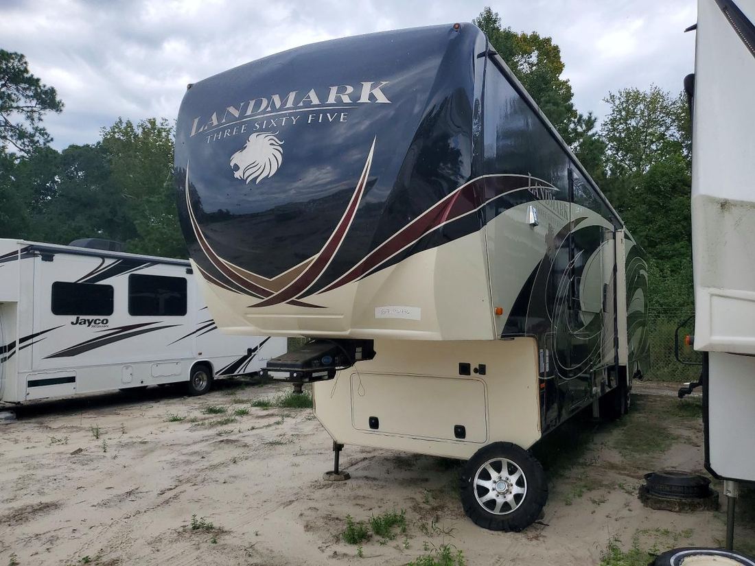 2017 HEARTLAND RV RECREATIONAL VEHICLE (RV)
