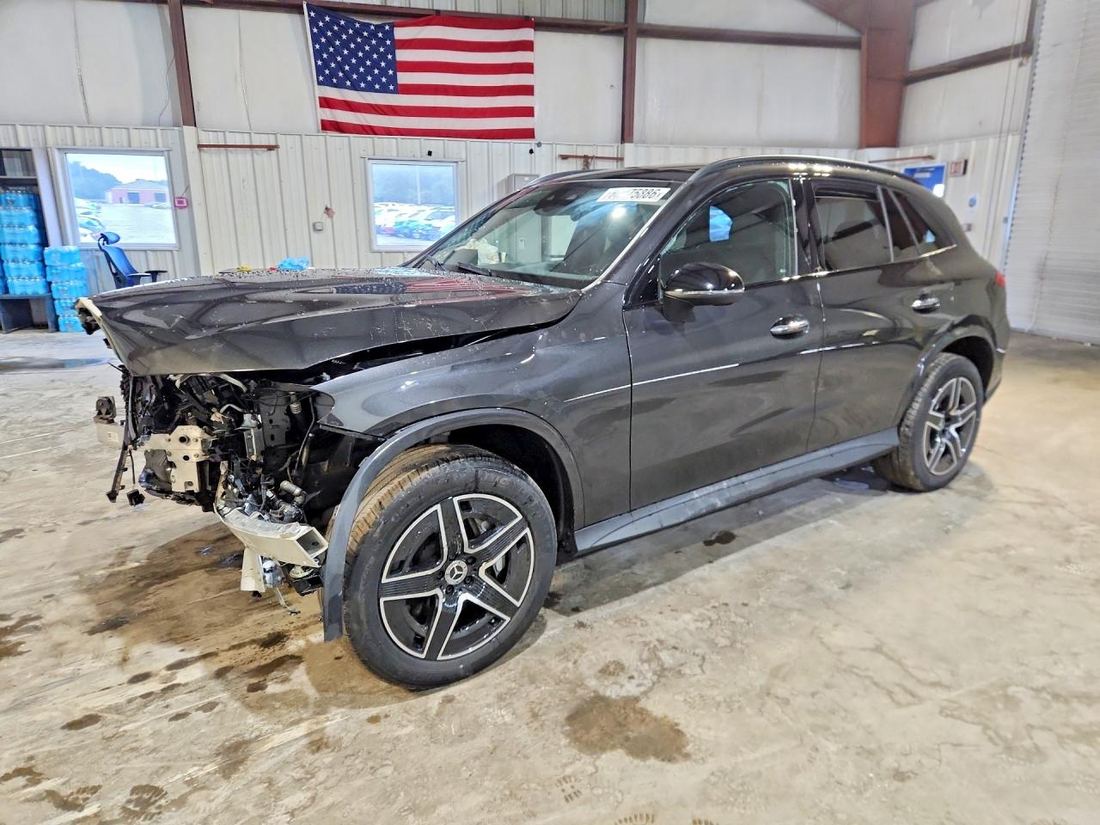 2023 MERCEDES-BENZ GLC