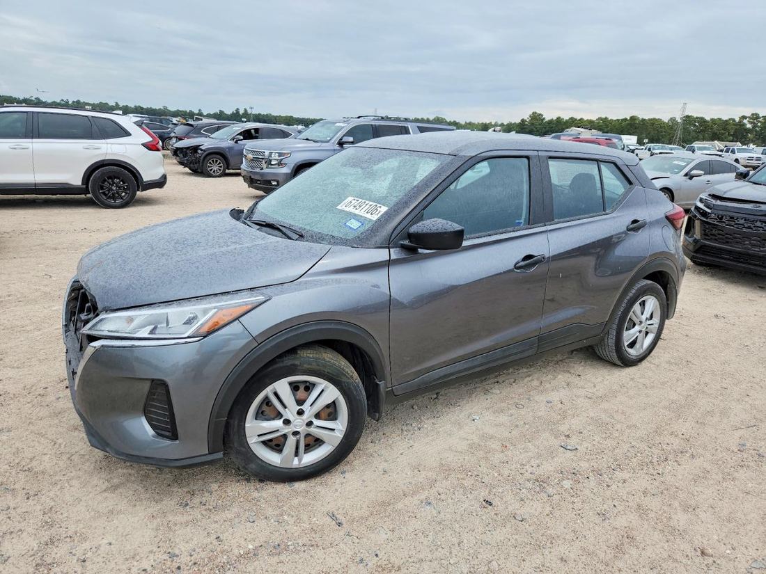 2024 NISSAN KICKS