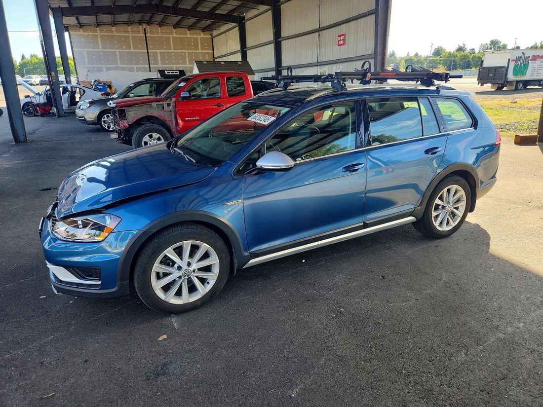 2017 VOLKSWAGEN GOLF ALLTRACK