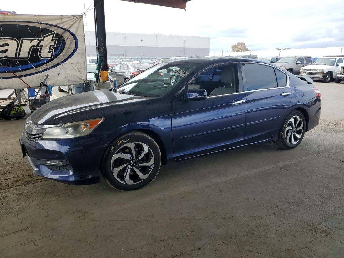 2017 HONDA ACCORD