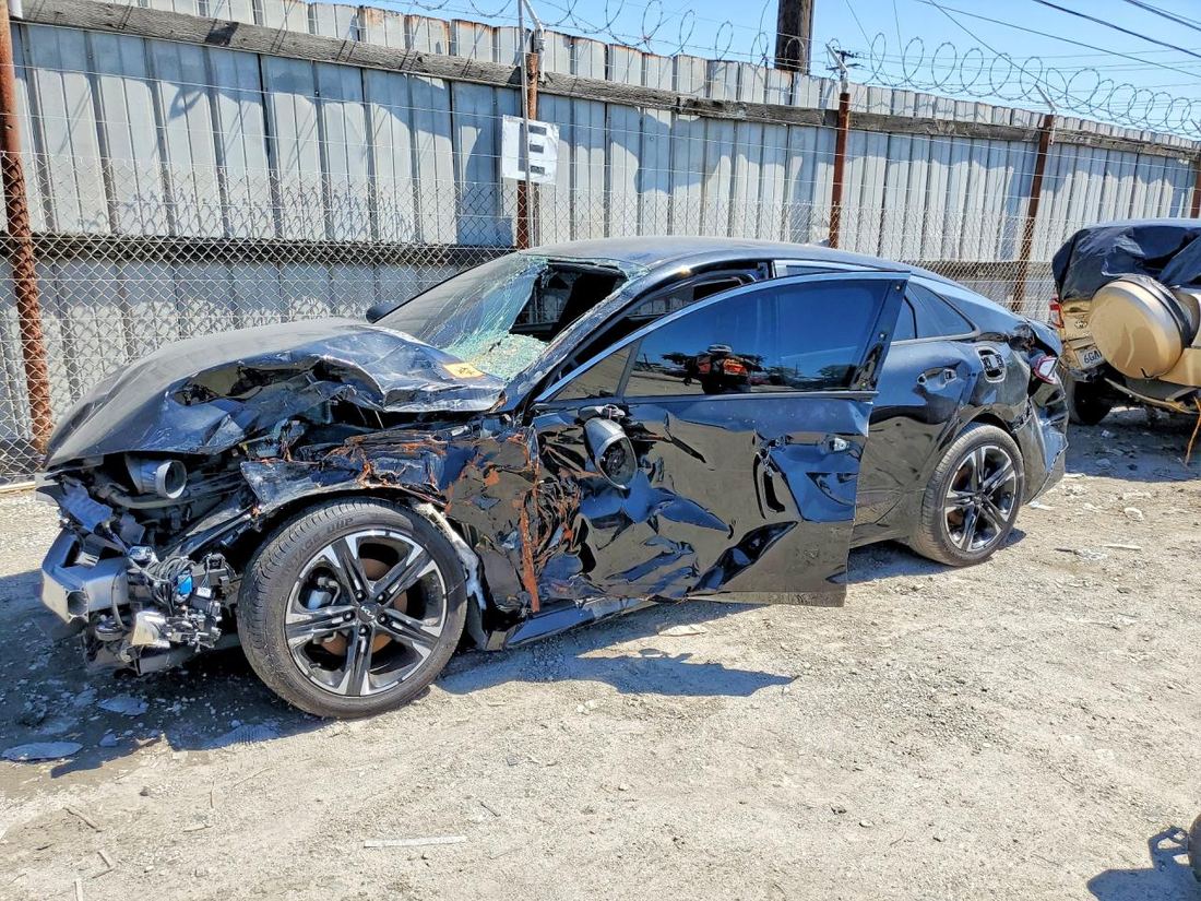 2022 KIA K5