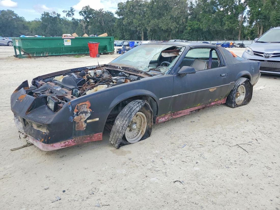 1982 CHEVROLET CAMARO