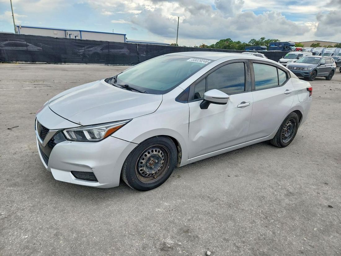 2020 NISSAN VERSA
