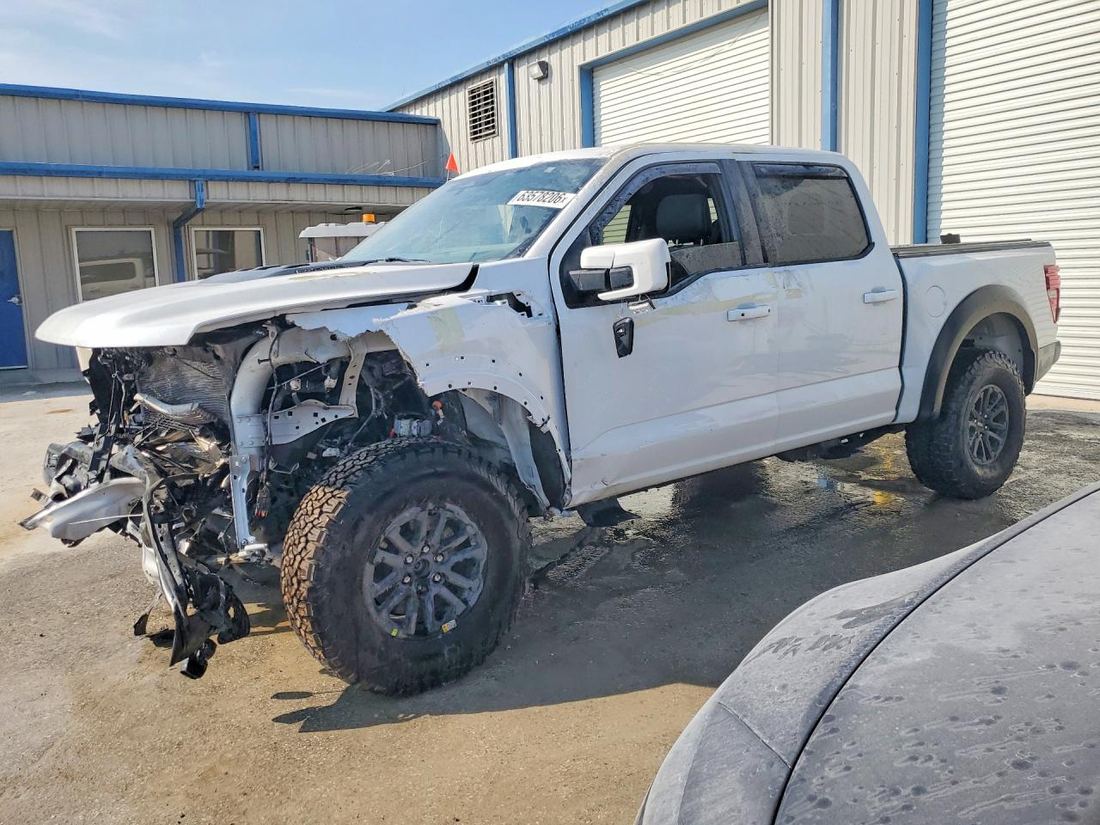 2025 FORD F150