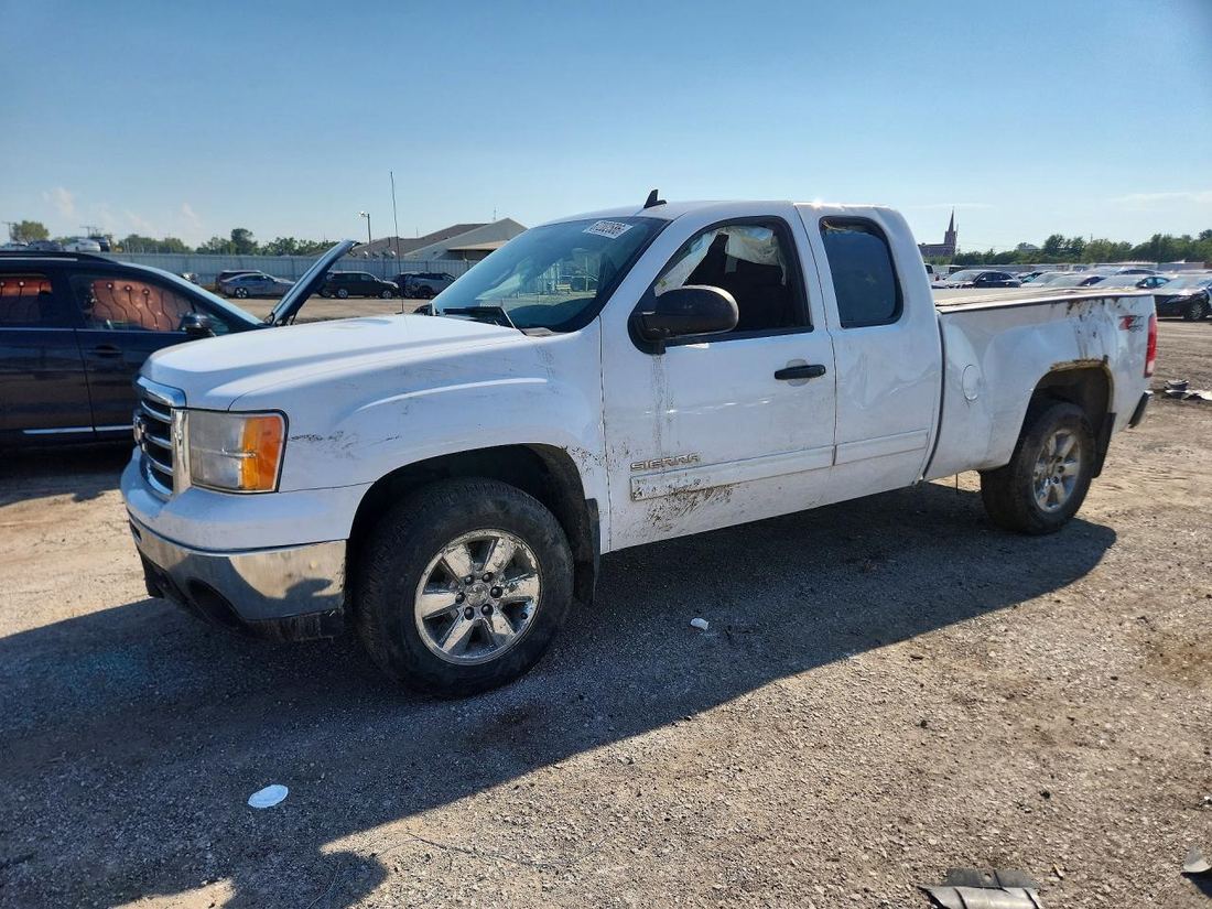 2013 GMC SIERRA