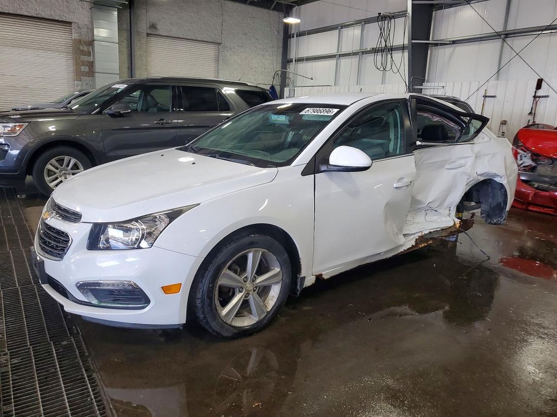 2015 CHEVROLET CRUZE