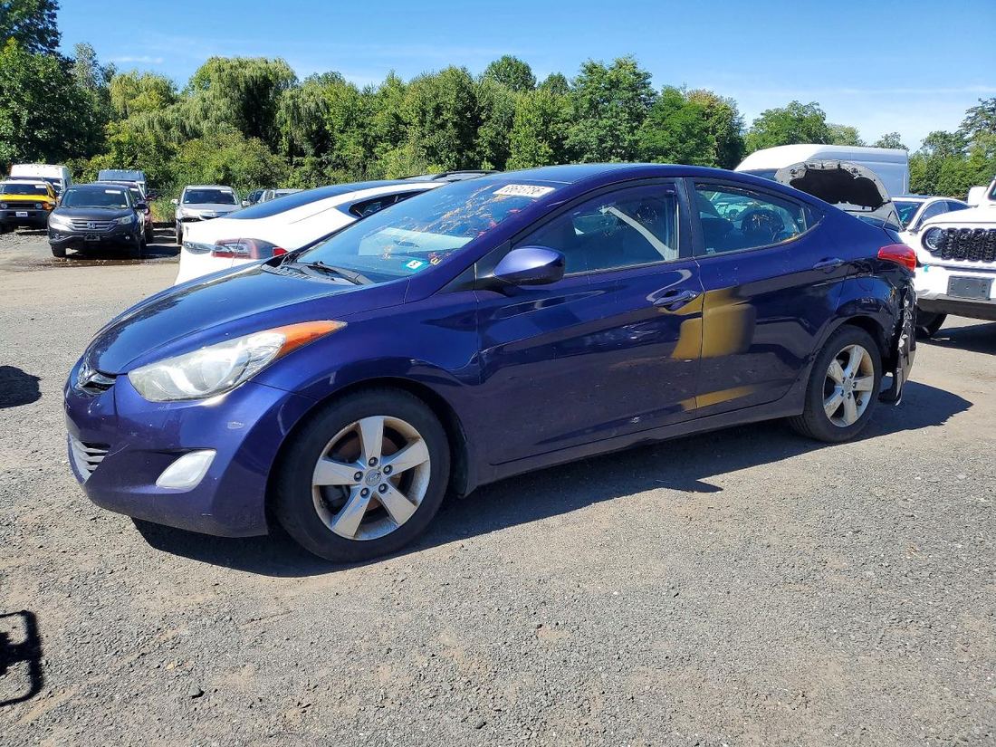 2013 HYUNDAI ELANTRA