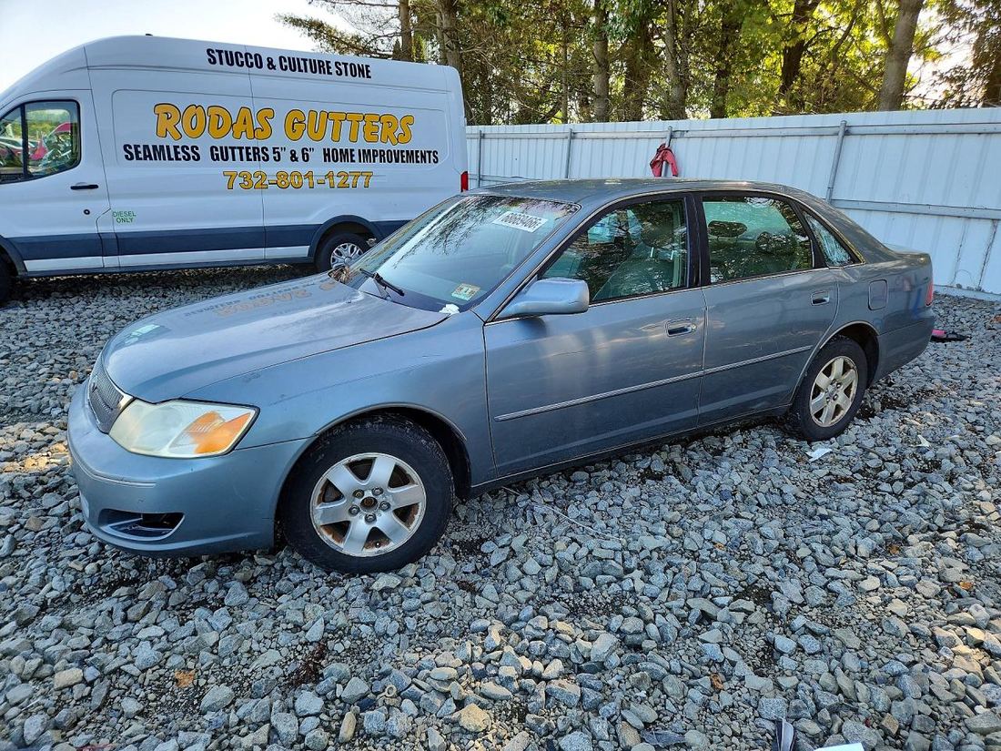 2002 TOYOTA AVALON