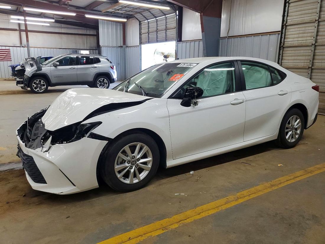 2025 TOYOTA CAMRY