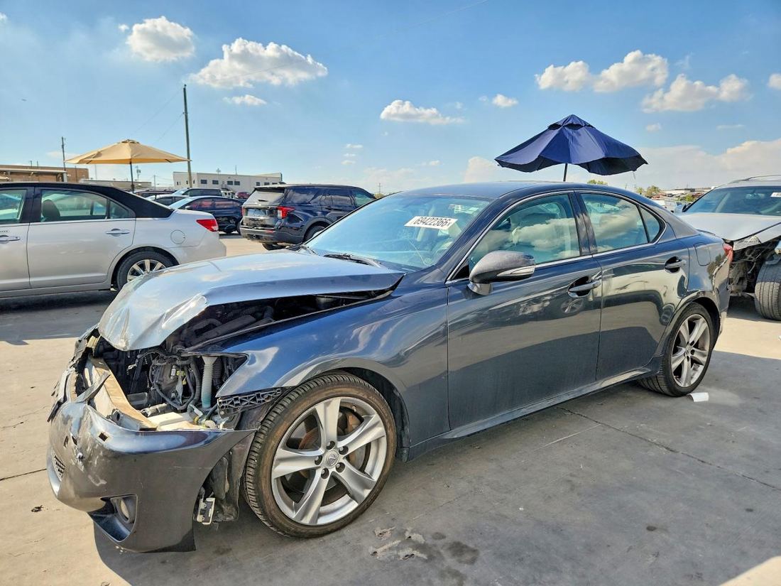 2011 LEXUS IS