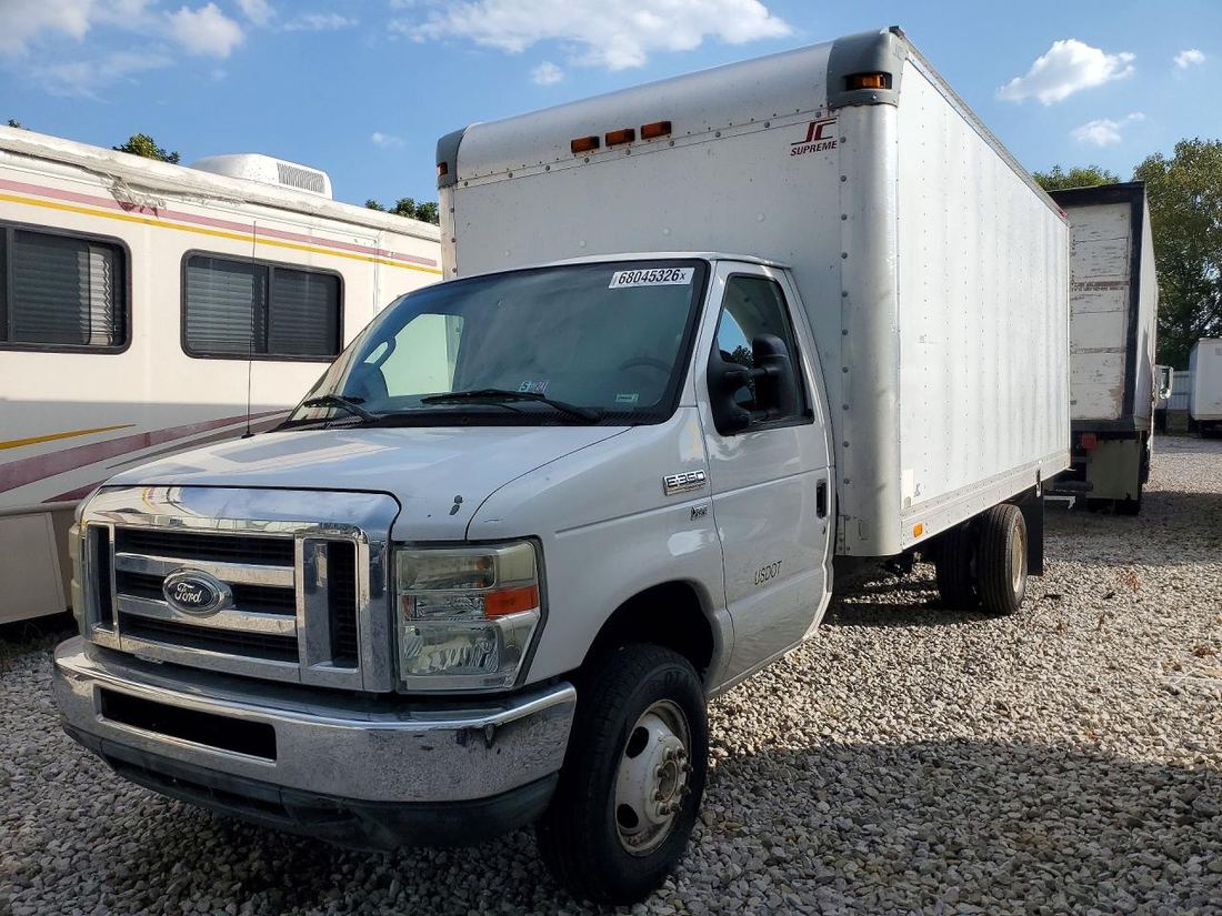 2011 FORD E350