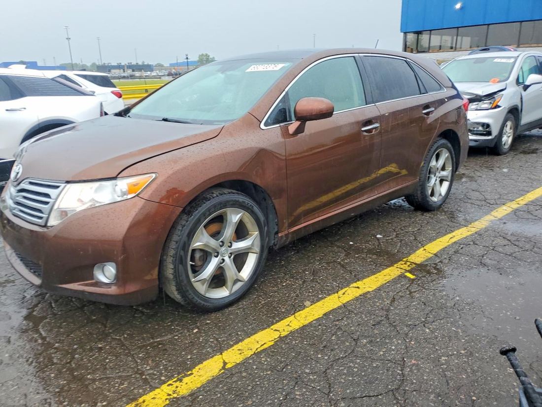 2010 TOYOTA VENZA