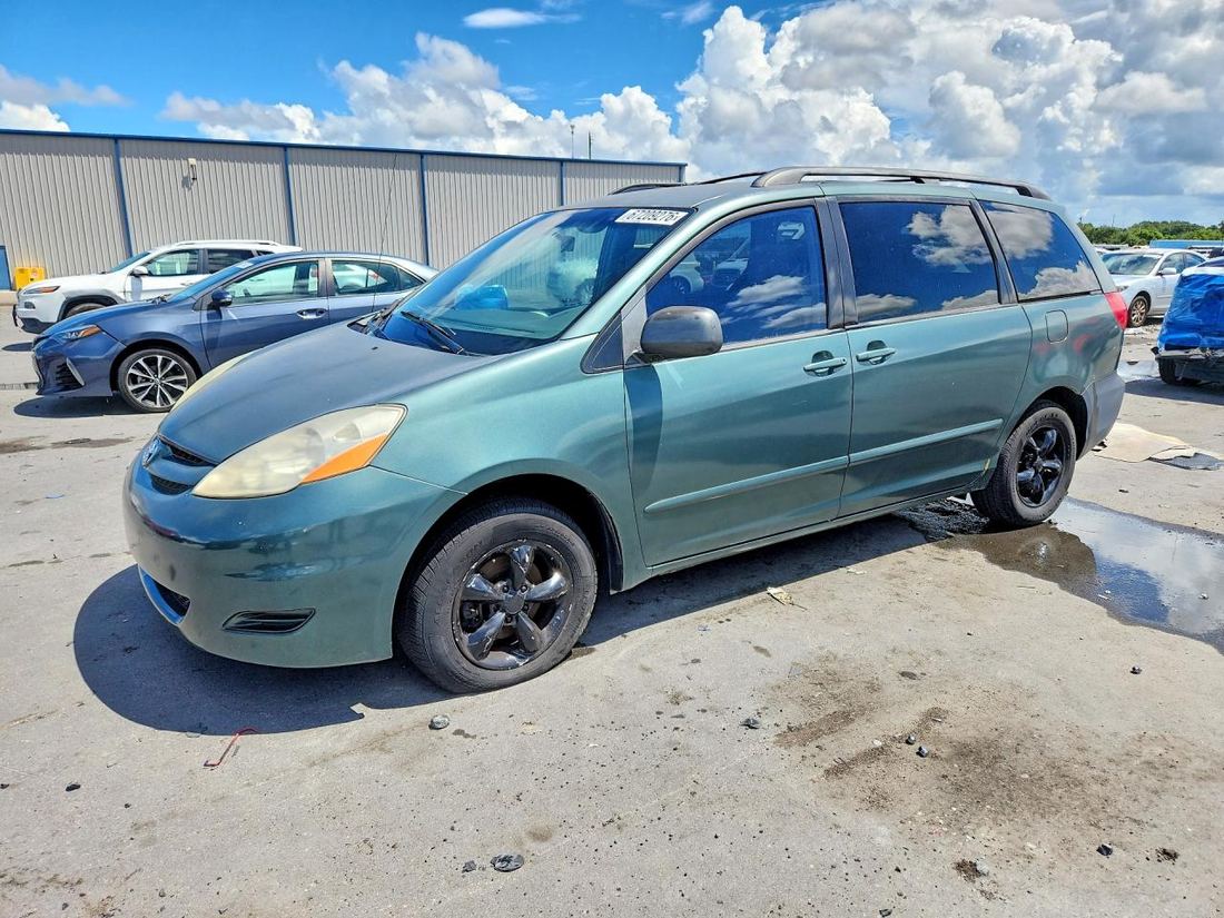 2006 TOYOTA SIENNA