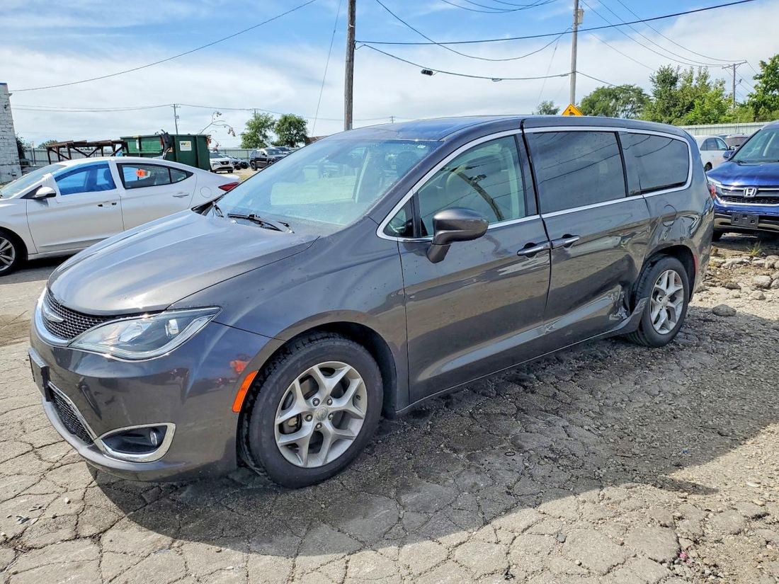 2019 CHRYSLER PACIFICA
