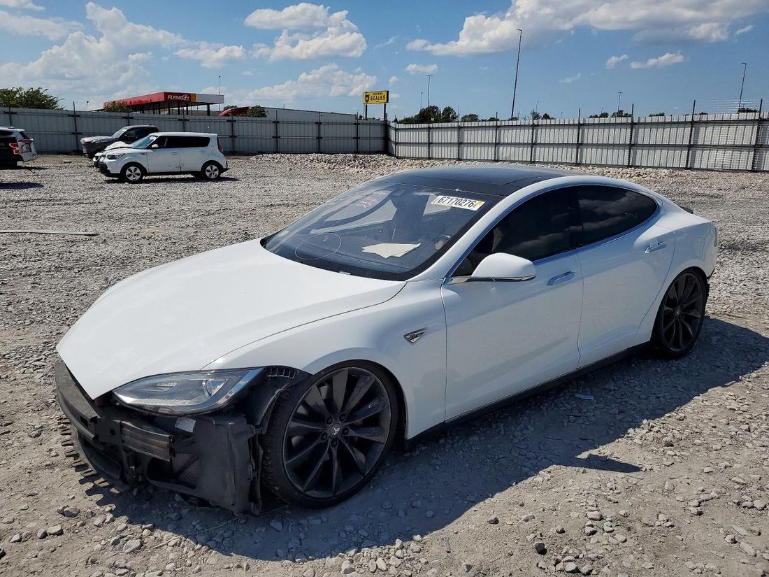 2015 TESLA MODEL S