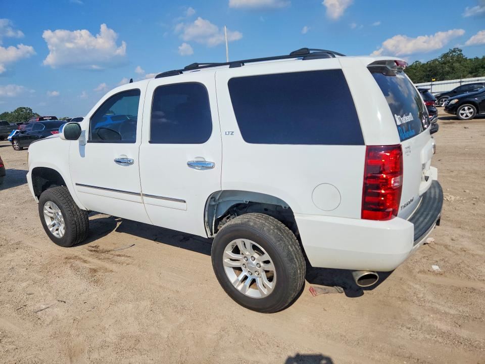 2011 CHEVROLET TAHOE