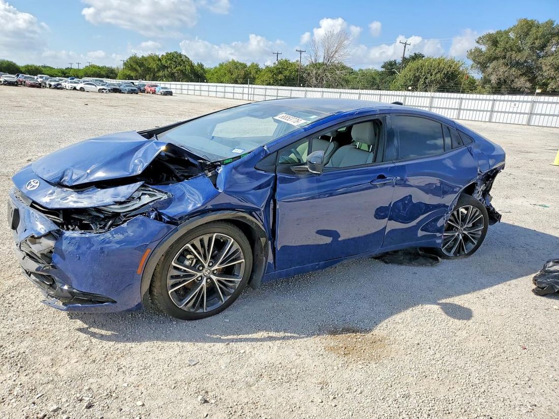 2026 TOYOTA PRIUS