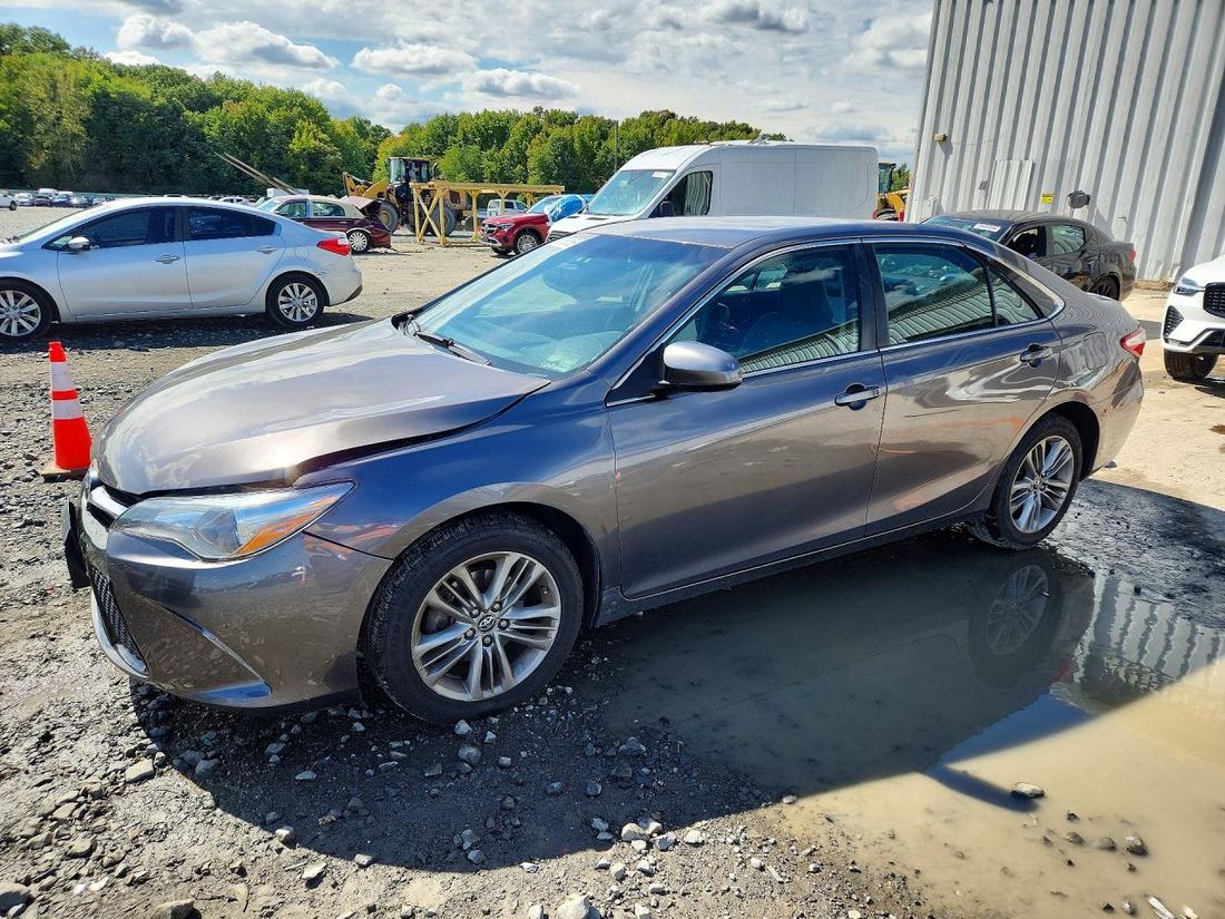 2017 TOYOTA CAMRY