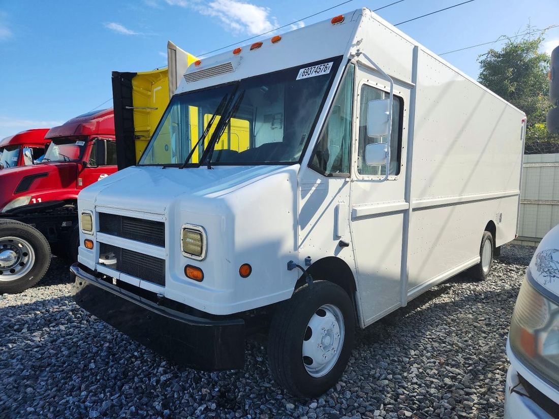 2002 FRHT - FREIGHTLINER CHASSIS