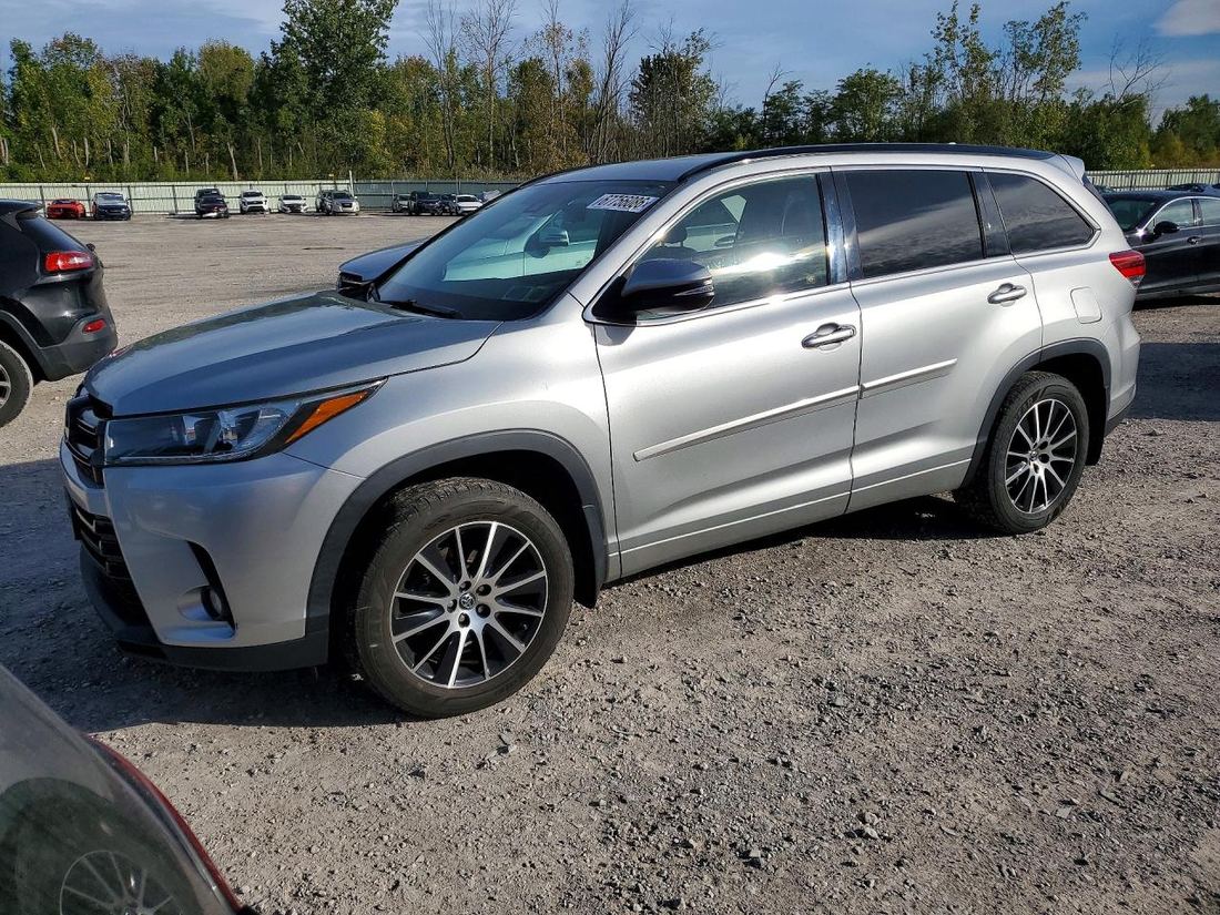 2017 TOYOTA HIGHLANDER