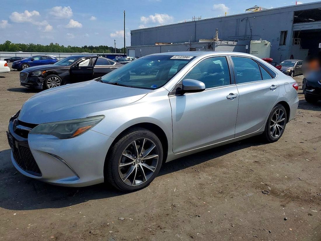 2015 TOYOTA CAMRY