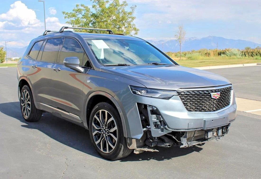 2021 CADILLAC XT6
