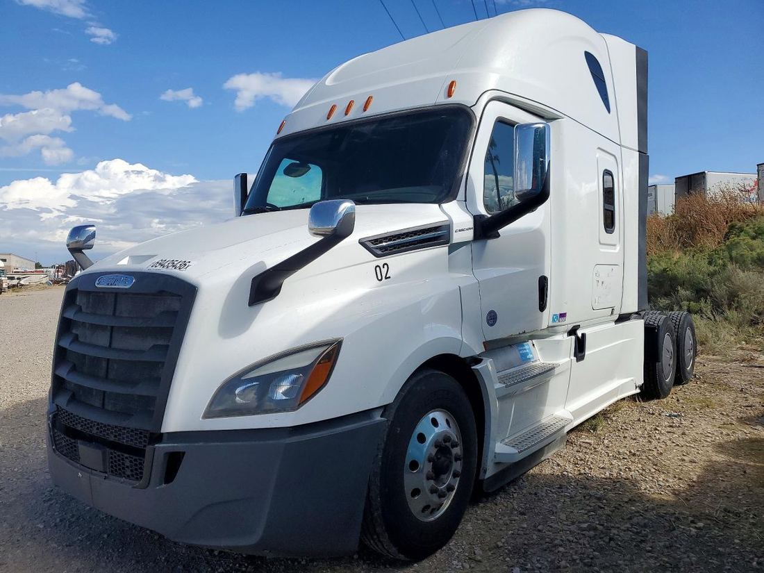 2019 FREIGHTLINER CASCADIA 126