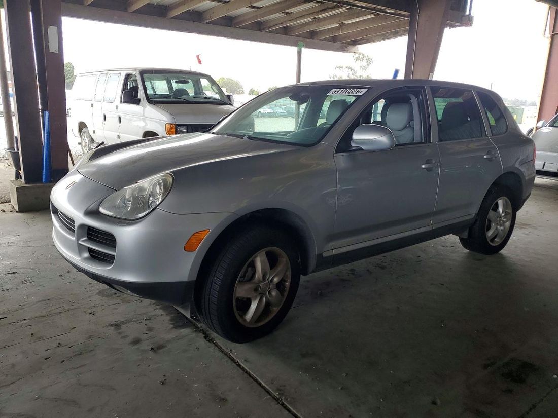 2004 PORSCHE CAYENNE