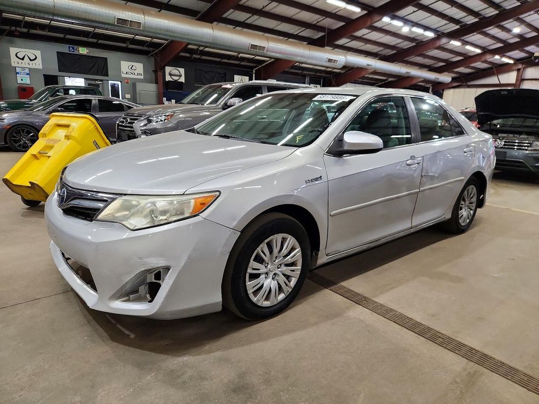 2013 TOYOTA CAMRY HYBRID