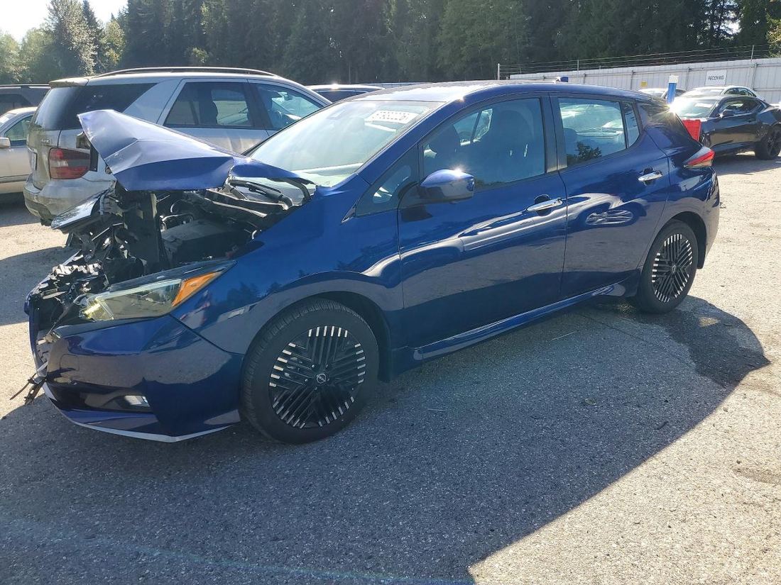 2024 NISSAN LEAF
