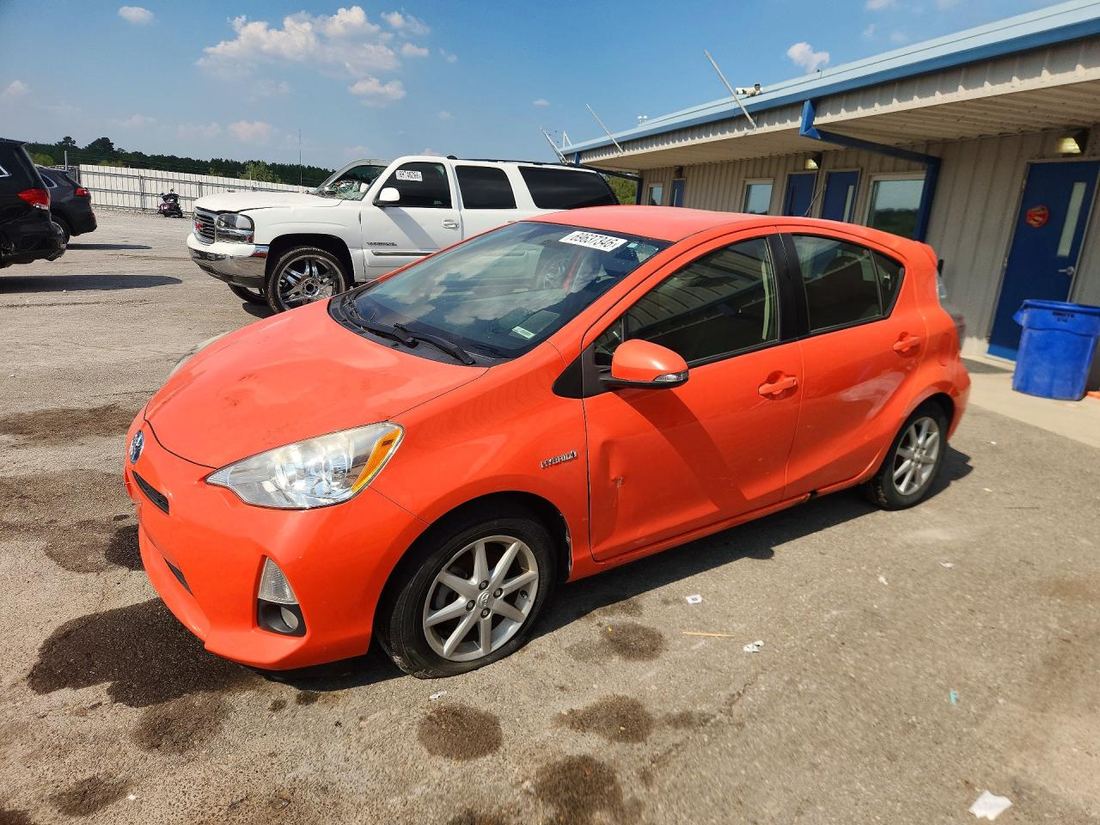 2013 TOYOTA PRIUS C