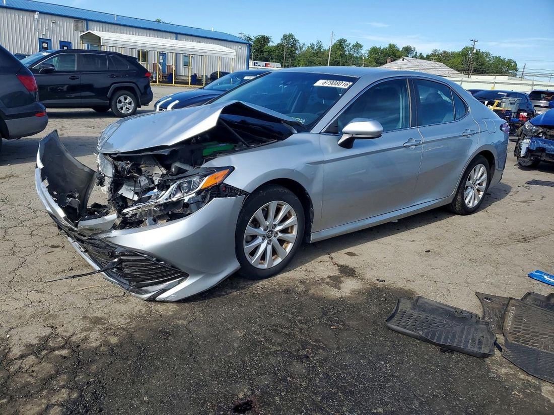 2018 TOYOTA CAMRY