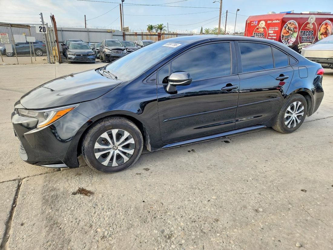 2022 TOYOTA COROLLA