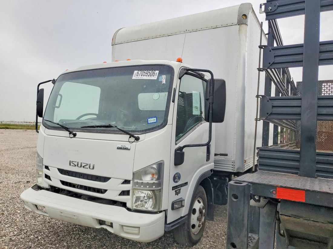 2017 ISUZU NPR HD