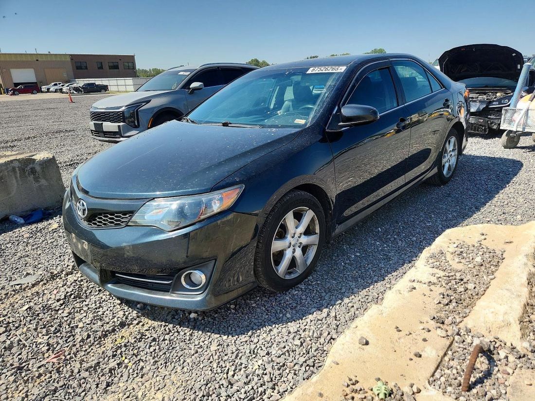2012 TOYOTA CAMRY