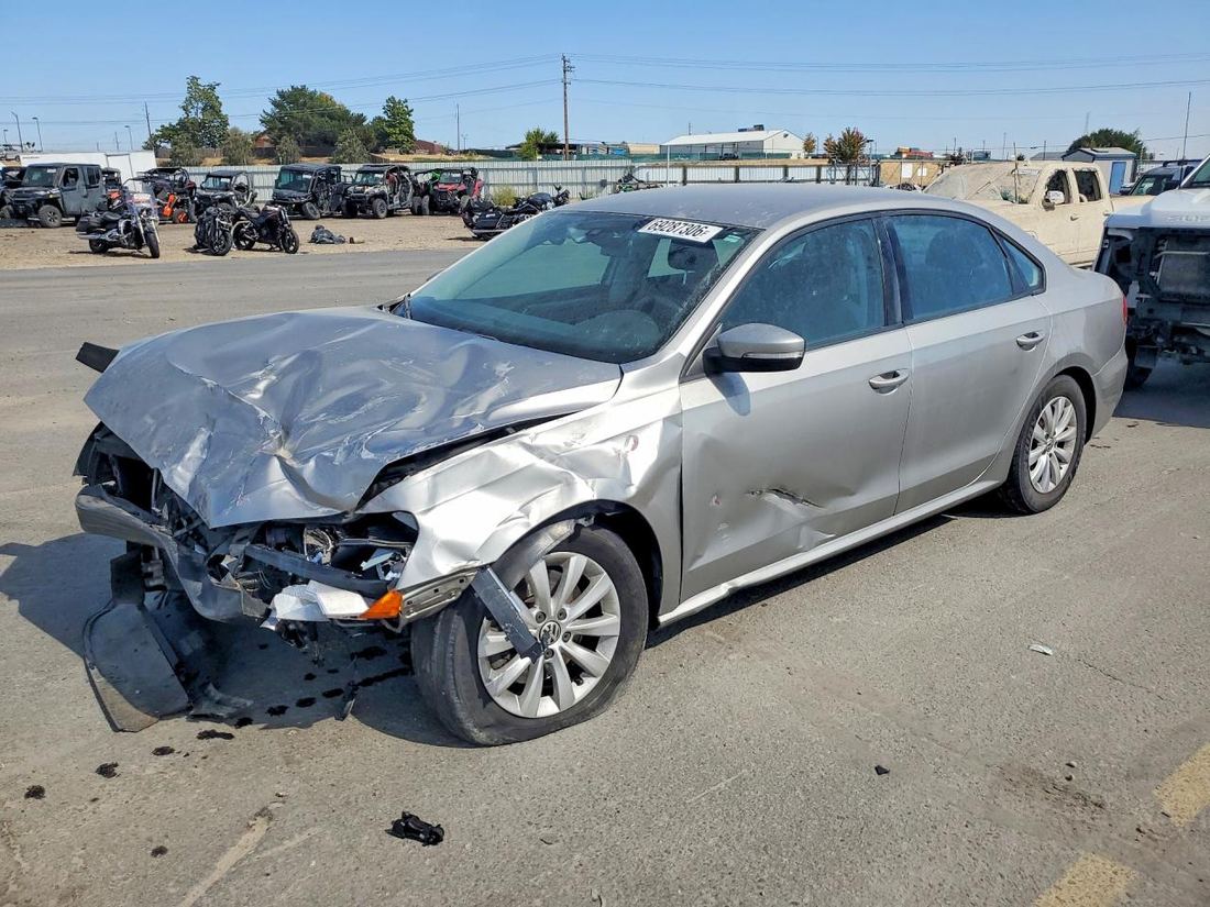 2013 VOLKSWAGEN PASSAT