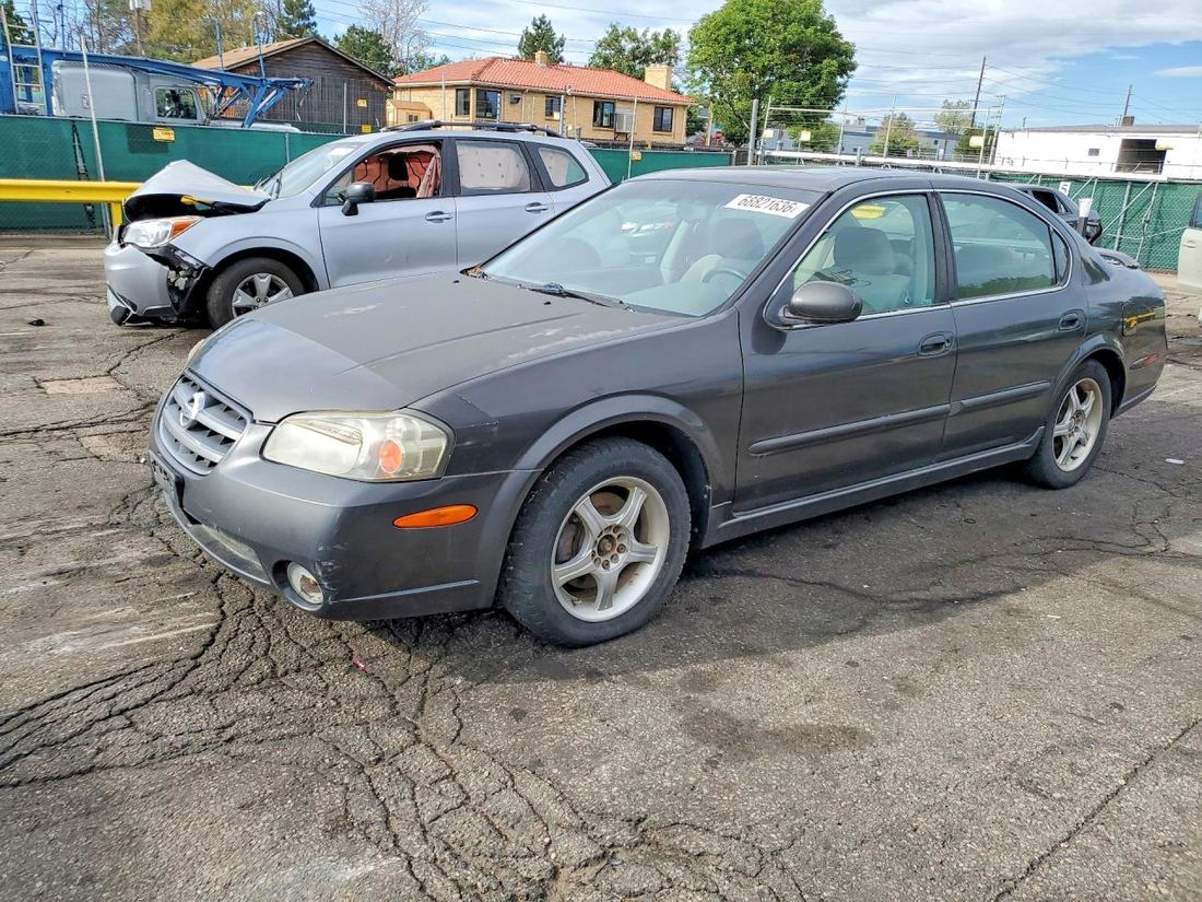 2002 NISSAN MAXIMA