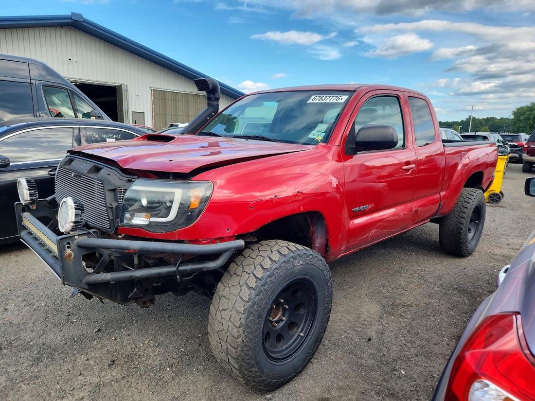 2010 TOYOTA TACOMA
