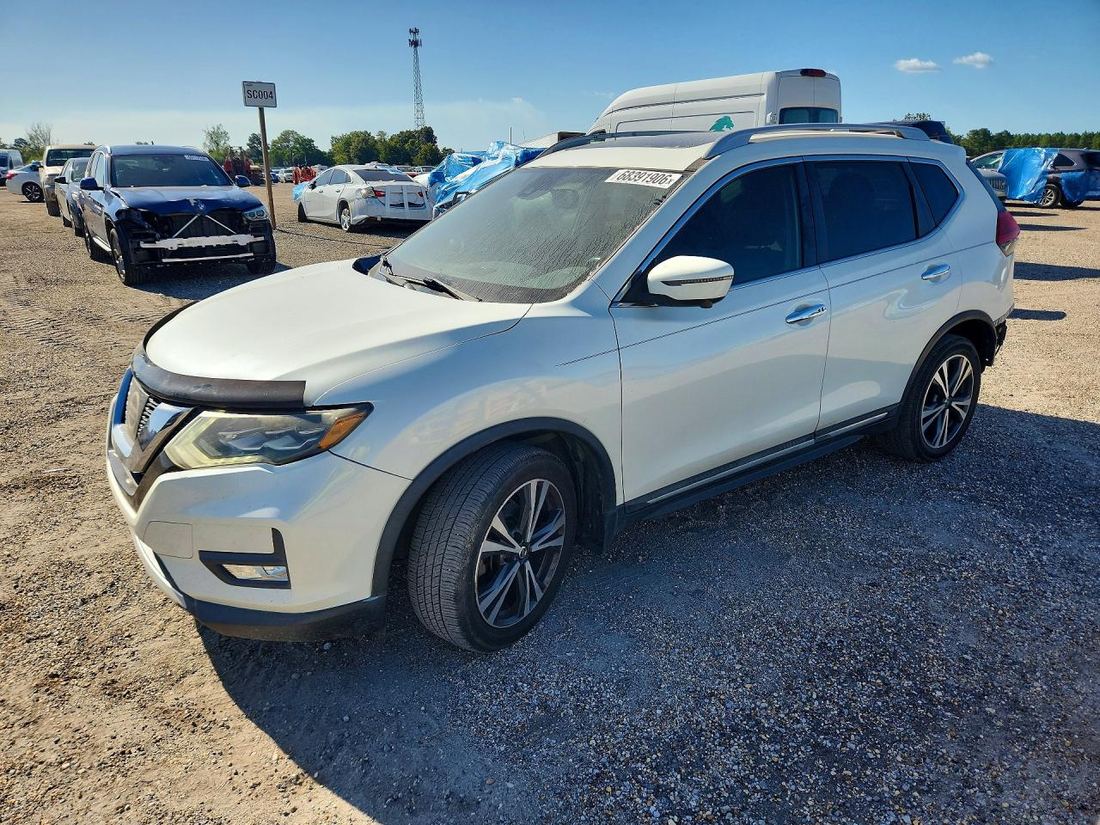 2017 NISSAN ROGUE