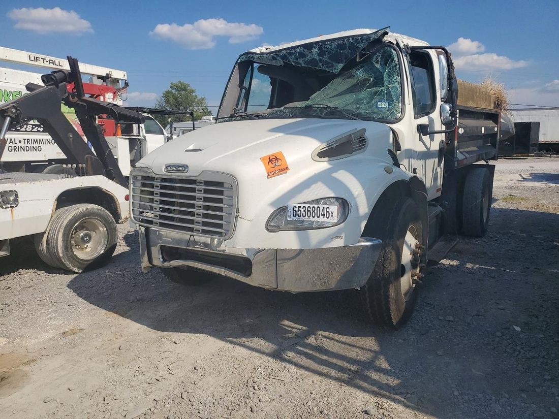 2016 FREIGHTLINER M2