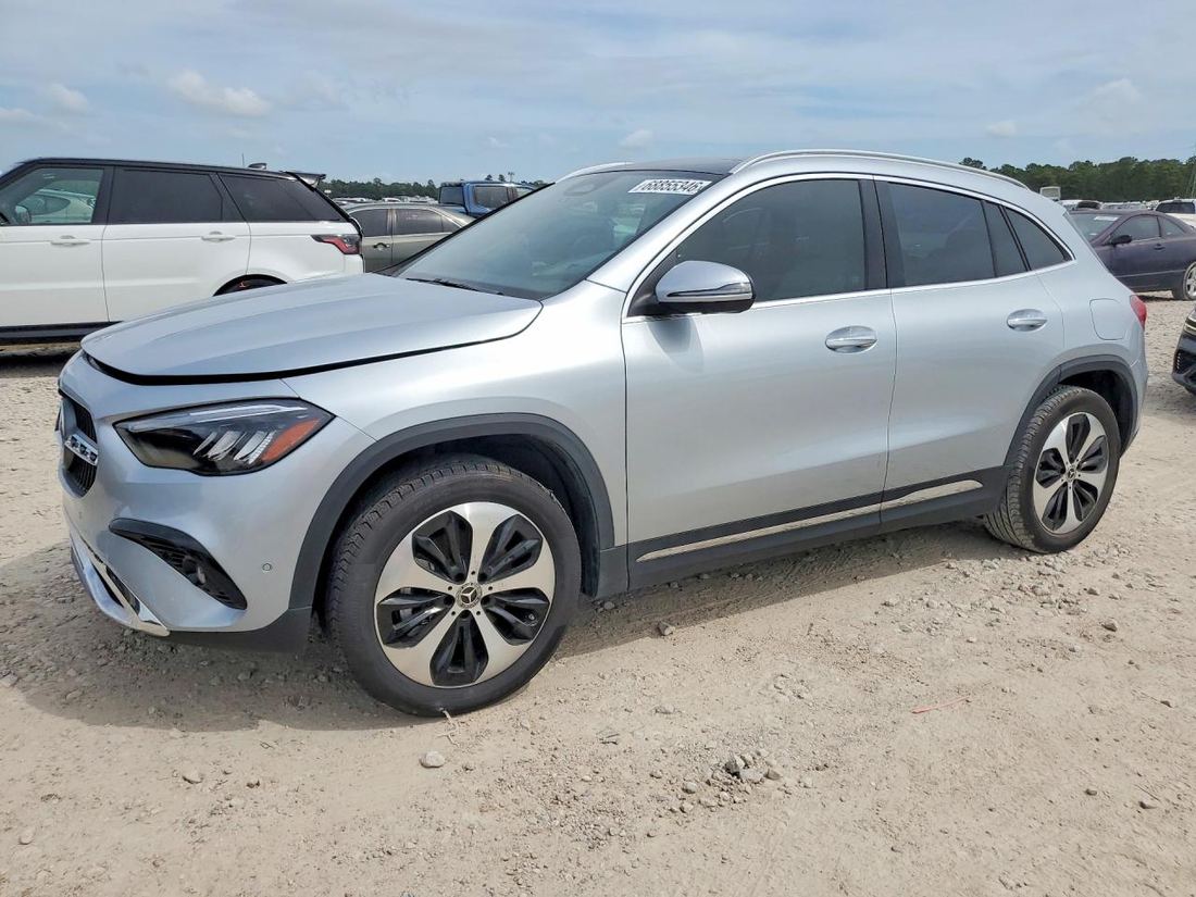 2025 MERCEDES-BENZ GLA