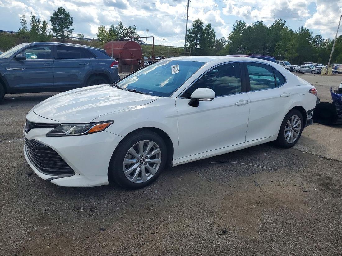 2018 TOYOTA CAMRY