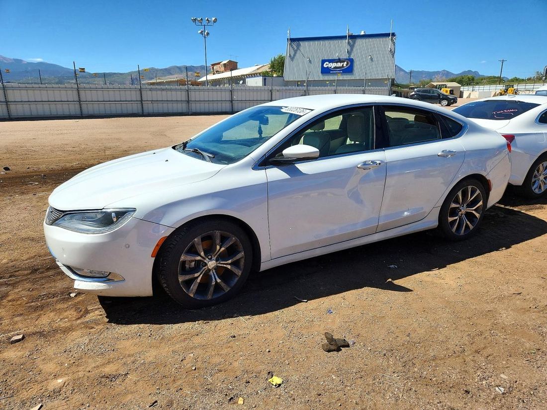 2015 CHRYSLER 200