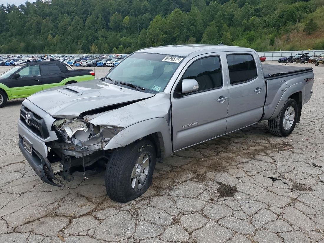 2015 TOYOTA TACOMA