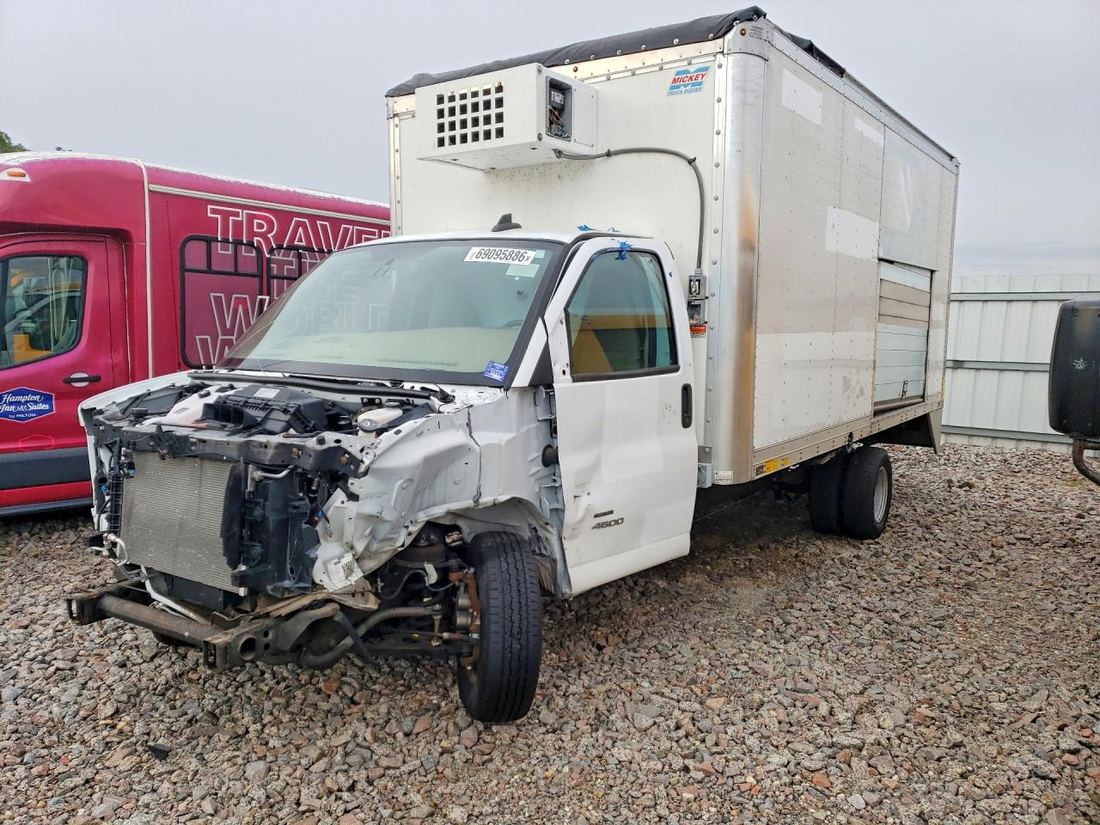 2023 CHEVROLET EXPRESS G4500