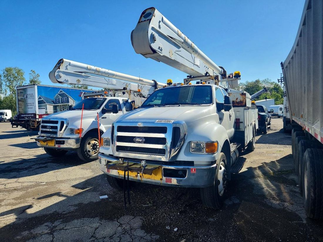 2012 FORD F750