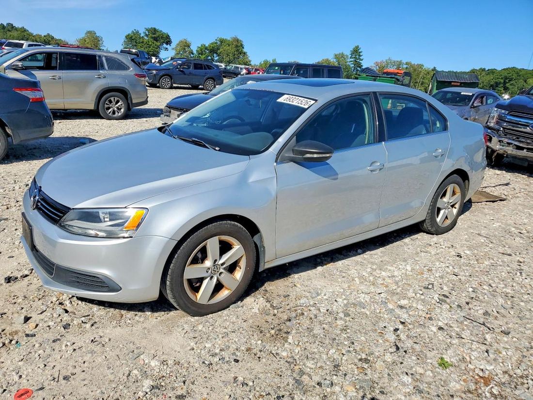 2013 VOLKSWAGEN JETTA