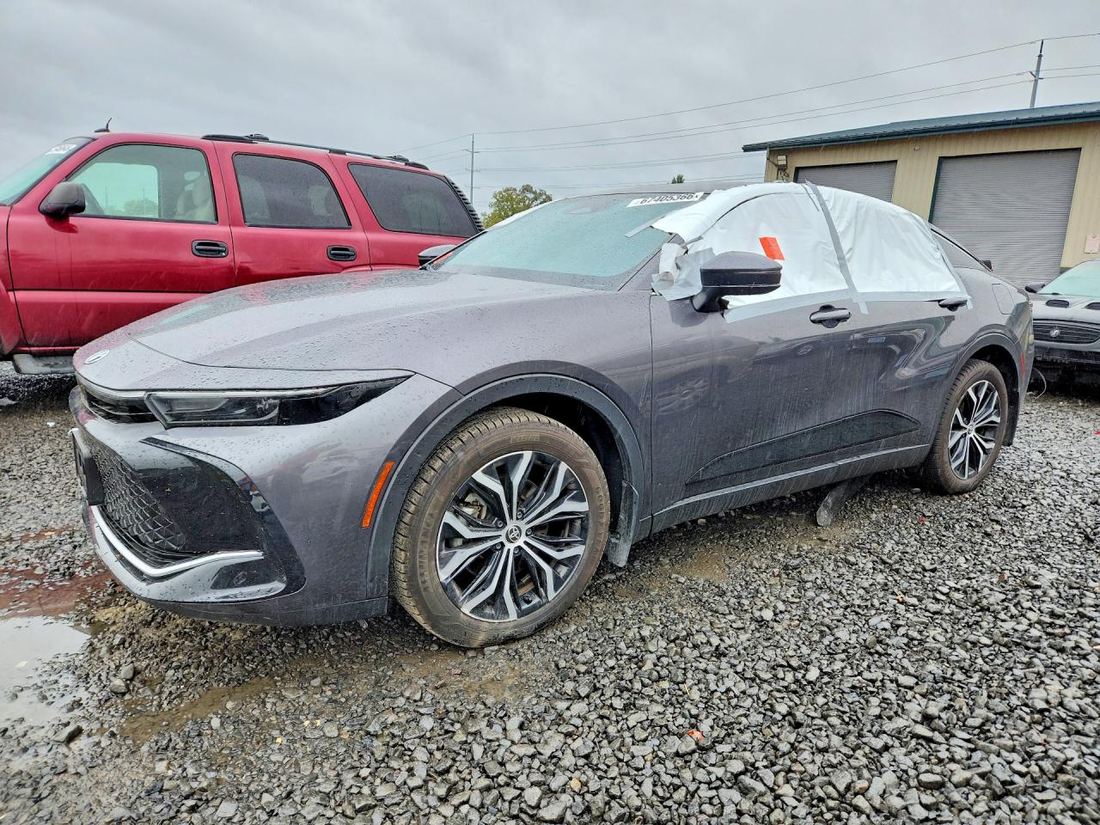 2024 TOYOTA CROWN