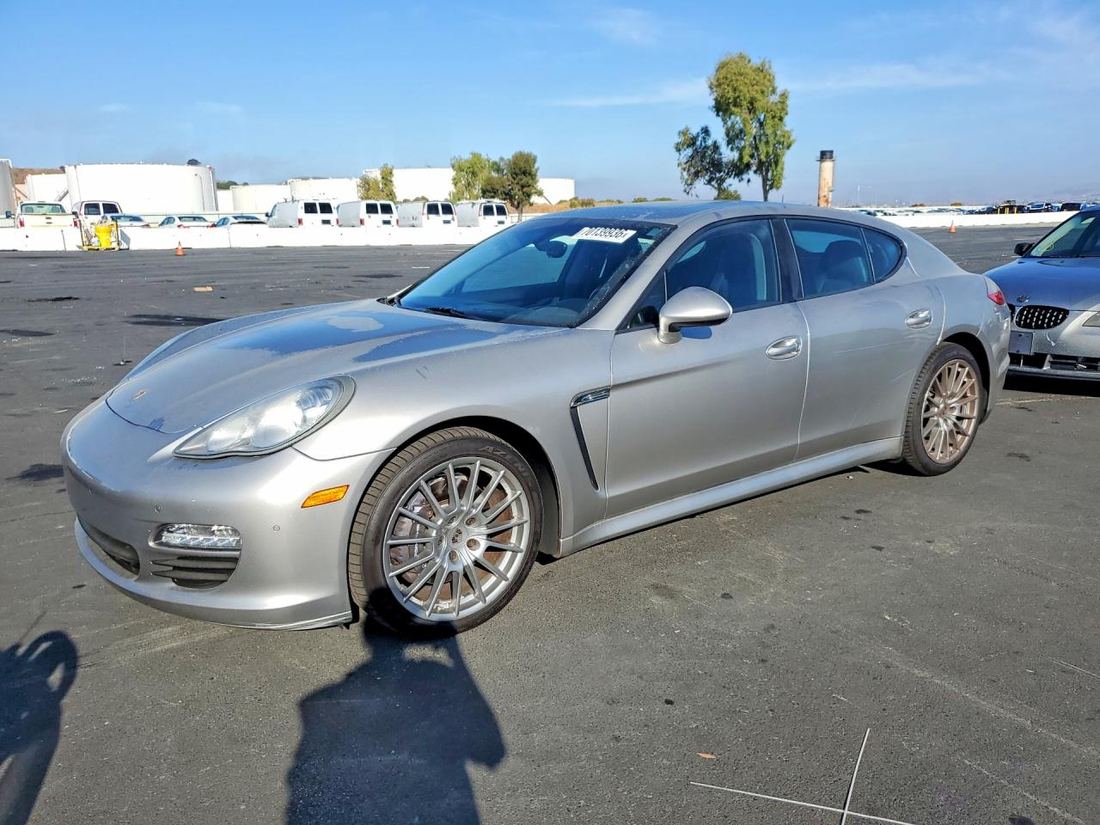 2012 PORSCHE PANAMERA